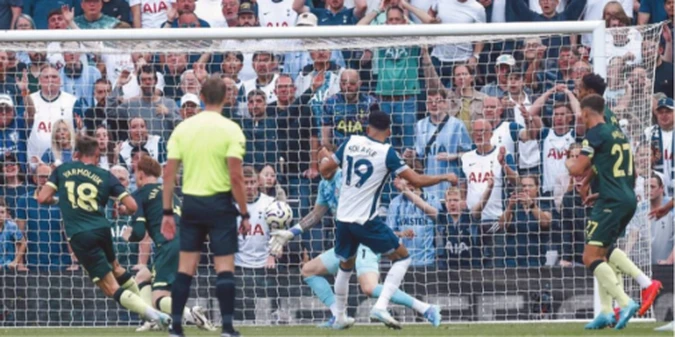 Ліверпуль розгромив Борнмут Забарного, Брентфорд Ярмолюка поступився Тоттенгему та інші результати 5 туру АПЛ
