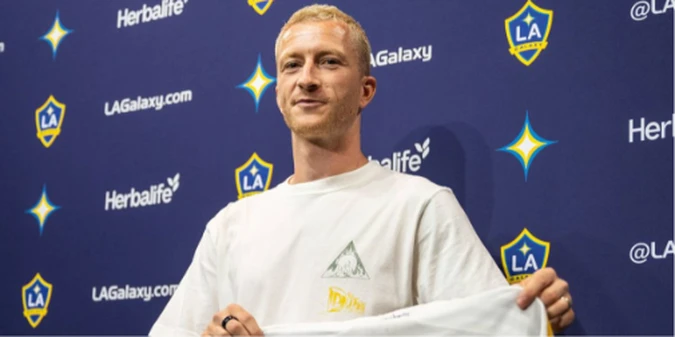 Марко Ройс із запалом відсвяткував свій довгоочікуваний перший чемпіонський титул (+ФОТО)
