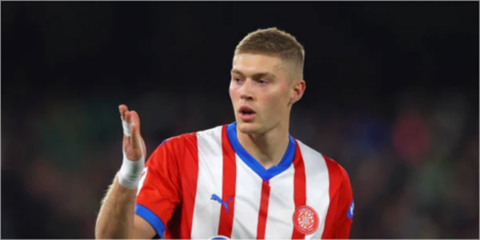 Довбик найкращий гравець Жирони у грудні!