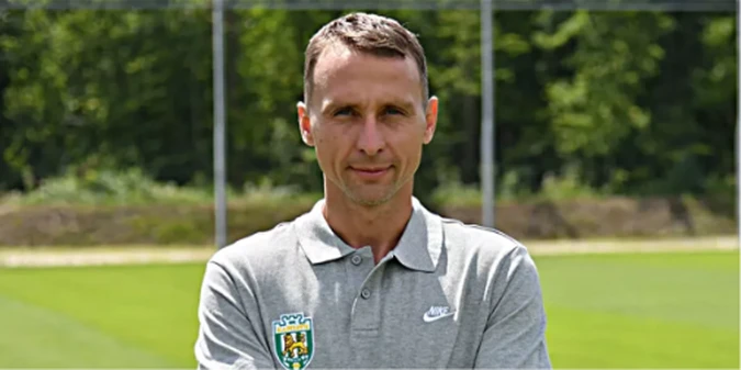 Власник Карпат зустрівся з Лупашком і прийняв рішення щодо майбутнього тренера