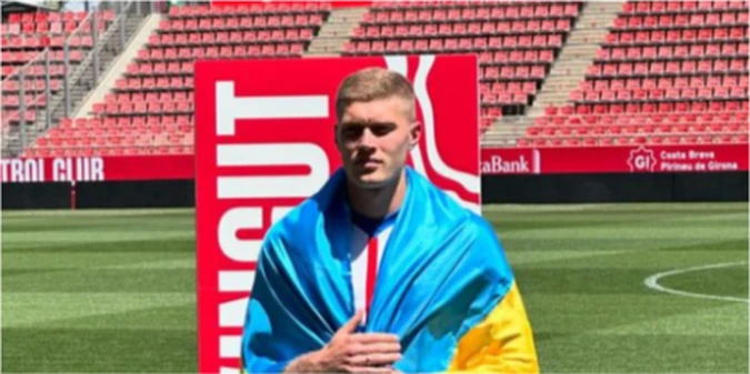 Довбик відмовився від солідної суми заради переходу в Рому