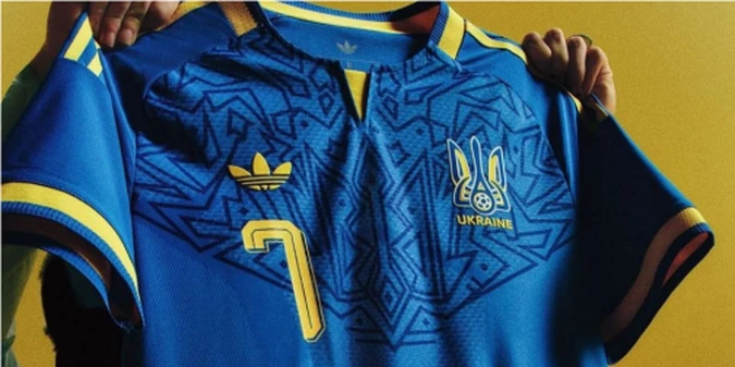 Ціна кусається: скільки доведеться викласти за нову футболку збірної України (+ФОТО)