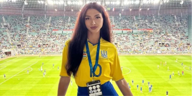 Українська футбольна журналістка підірвала Instagram відвертими світлинами (+ФОТО)