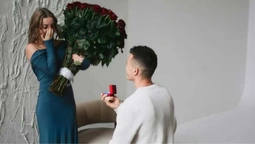 В українському футболі мінус один холостяк: Гравець освідчився своїй коханій (+ФОТО)