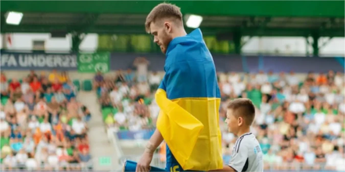 Ноттінгем Форест та Лаціо розпочали боротьбу за українського захисника