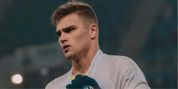 Українському голкіперу зробили операцію в Барселоні: емоційний меседж футболіста (+ФОТО)