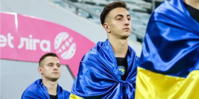 Нападник Зорі: В команді, яка хоче перемагати в кожній грі, суперечки завжди виникатимуть