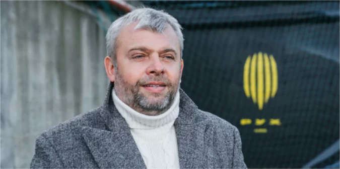 Власник Руха знайшов нового тренера для Карпат: Козловський втручається у справи конкурента