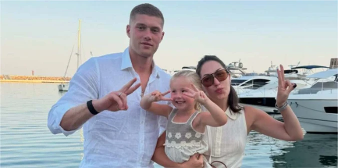 Довбик з дружиною влаштували стильну фотосесію - у них особлива подія (+ФОТО)