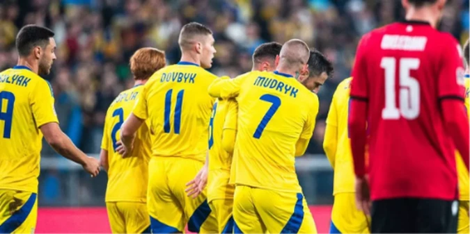 Довбик забив гол у ворота Чехії та зрівняв рахунок (+ВІДЕО)
