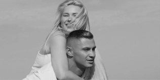 Зубкова вразила фотосесією у Венеції: мереживна сукня привернула увагу (+ФОТО)