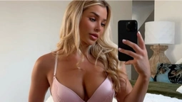 Голи забиває не лише у ворота: футболістка з OnlyFans вразила новим відвертим знімком