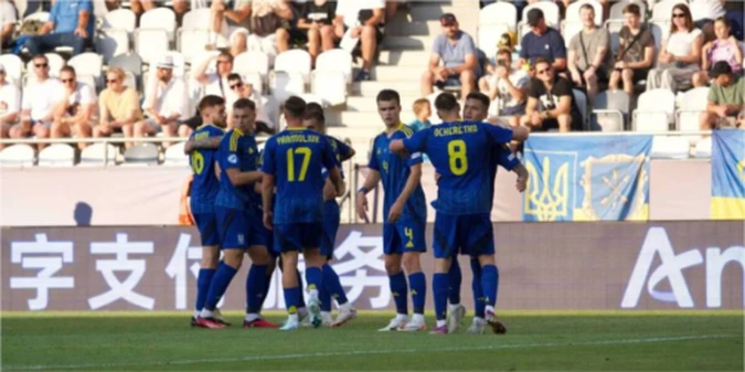 Англійці аплодують: Ярмолюк вразив своєю грою на Євро (+ФОТО)