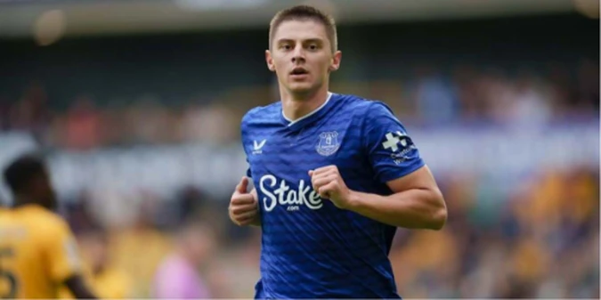 Миколенко близький до нового контракту: тренер Евертона зробив заяву