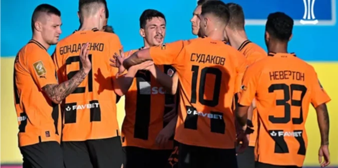 Шахтар спокійно покрокував до півфіналу Кубка України