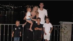 Відомий футболіст вдруге розлучився з дружиною