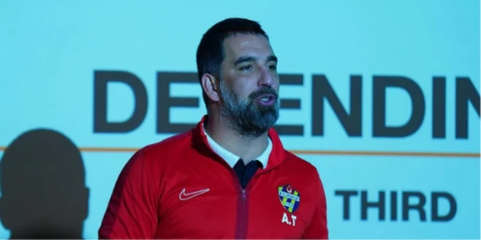 Нехай шукає собі нову команду — він мені не потрібен: Туран виставив за двері гравця Шахтаря