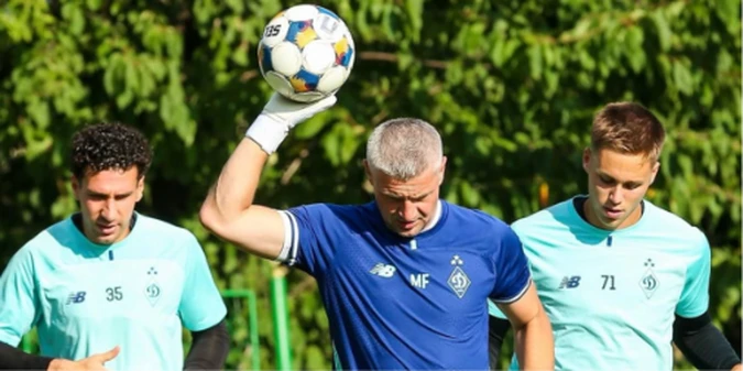 Несподівана заміна у воротах Динамо: розкрито причину відсутності Нещерета