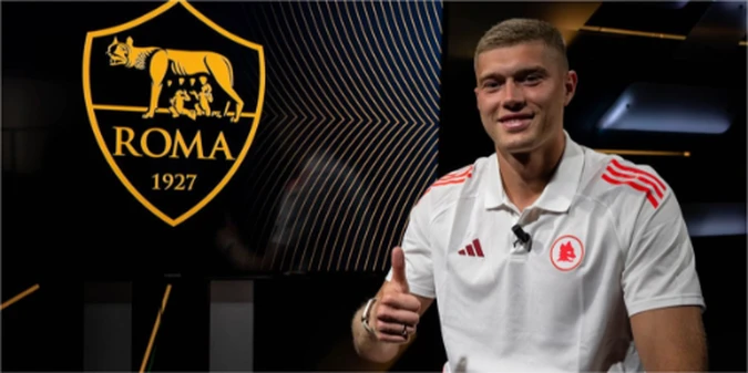 Феноменальний дует у Ромі: фанати нарекли Довбика Бетменом