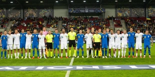 Україна та Угорщина пішли на перерву без голів: відомі оцінки команд за перший тайм (+ФОТО)