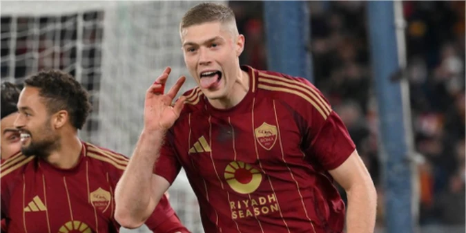 Довбик поділився емоціями після переможного голу за Рому (+ФОТО)