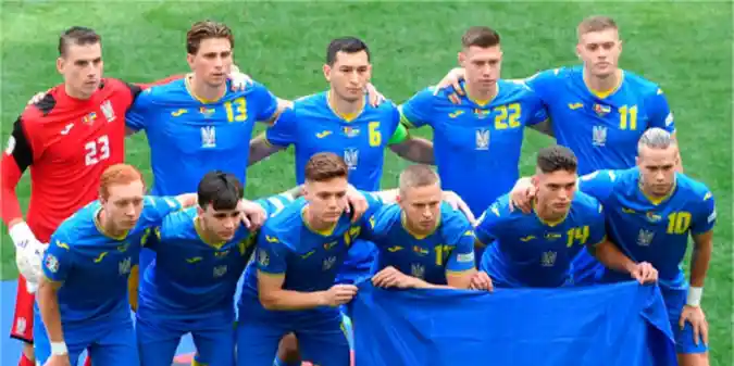 Гравець збірної України плакав після матчу з Румунією