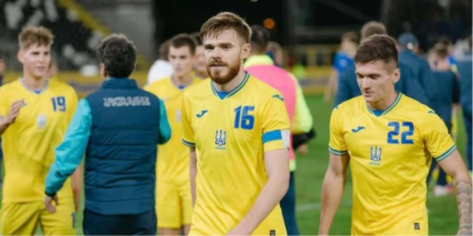 Двоє українців потрапили у символічні збірні закордонних чемпіонатів (+ФОТО)