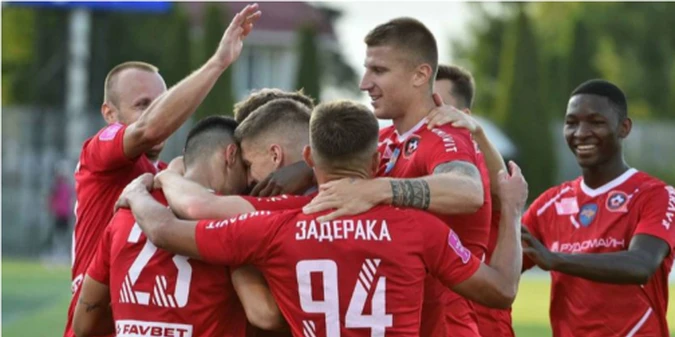 Зірка УПЛ переночував в офісі свого клубу через гроші (+ФОТО)