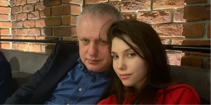 Суркіс стане дідусем: Дочка президента Динамо заявила про свою вагітність (+ФОТО)