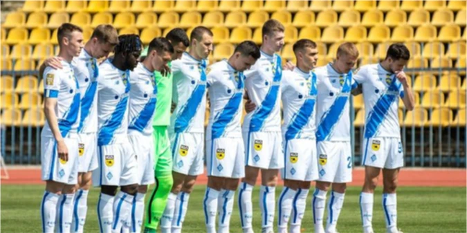 Футболіст Динамо потрапив у ДТП і спровокував конфлікт з головним тренером