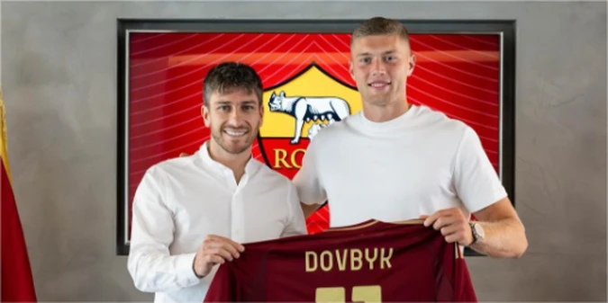 Колишній спортивний директор Наполі сказав, що не в захваті від Довбика