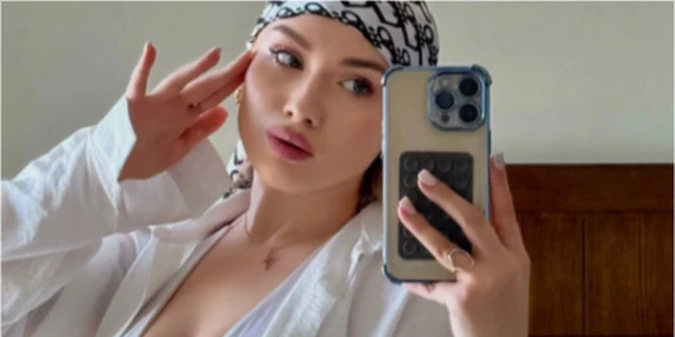 Показала все, що могла: кохана гравця збірної України поділилася спокусливими кадрами (+ФОТО)