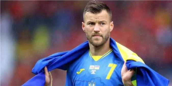 Ексгравець Динамо проти Ярмоленка у збірній України
