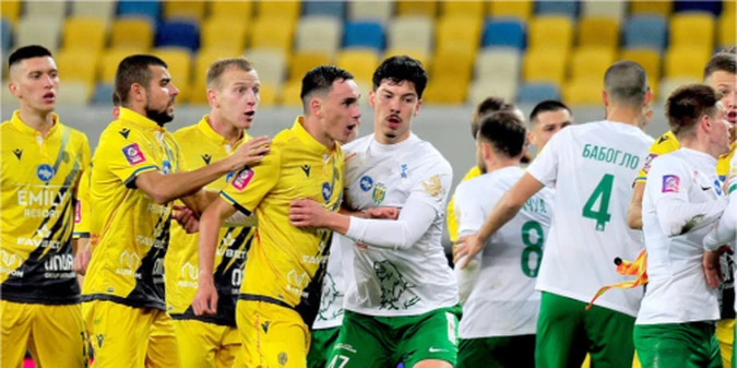 Львівський Рух вперше в історії пробився до 1/4 фіналу Кубка України, здолавши Карпати