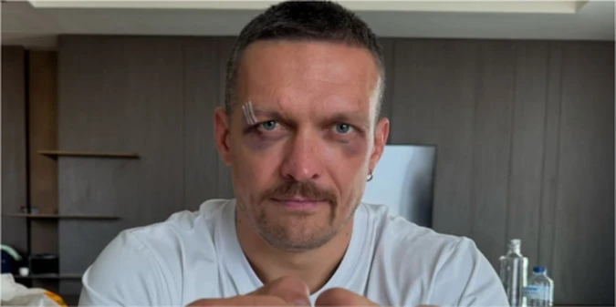 Олександр Усик присутній на фіналі Ліги чемпіонів (+ФОТО)
