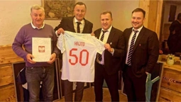 Дитина у 52 роки: Легендарний футболіст втретє став батьком (+ФОТО)