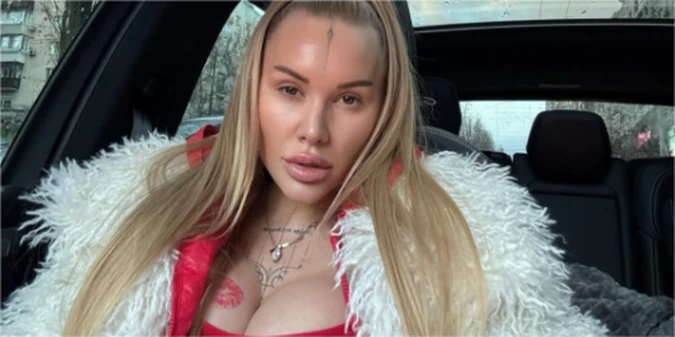 Спокусливий образ: колишня екскапітана Динамо оголила груди на камеру (+ФОТО)