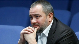 Колишній президент УАФ несподівано покинув Україну