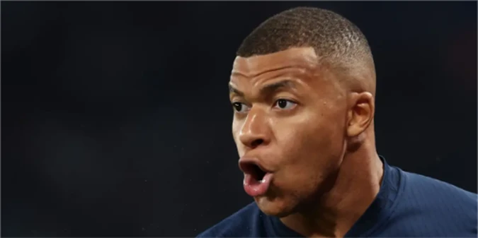 🎥ВІДЕО! Кіліан Мбаппе забив неймовірний гол на тренуванні збірної Франції