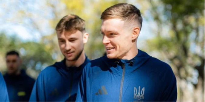Футболісти не витримали: Циганков та Ванат вразили фанатів вчинком після поразки збірної