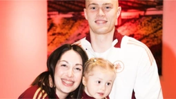 Довбик забив у матчі з Фіорентиною під пильним поглядом дружини та доньки (+ВІДЕО)