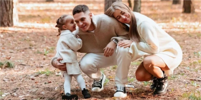 Судаков поділився дуже милими світлинами з дружиною та донькою (+ФОТО)