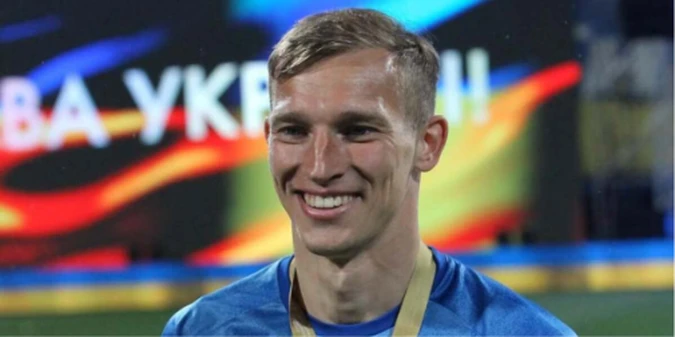 Пошуки клубу за кордоном ускладнилися: ексдинамівець залишився в Україні