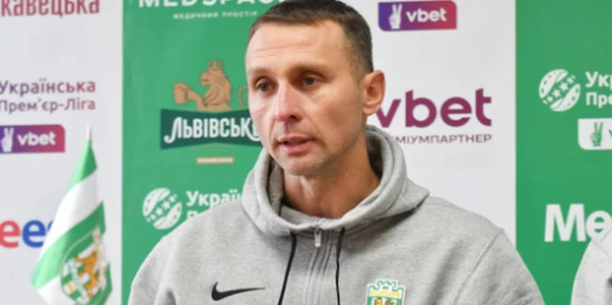 Він відповів мені, а я – йому, – Лупашко прокоментував сутичку наприкінці матчу з Рухом