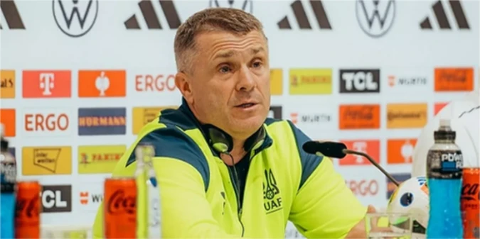 Дивна заява: Ребров звернувся до фанатів після провального матчу збірної України