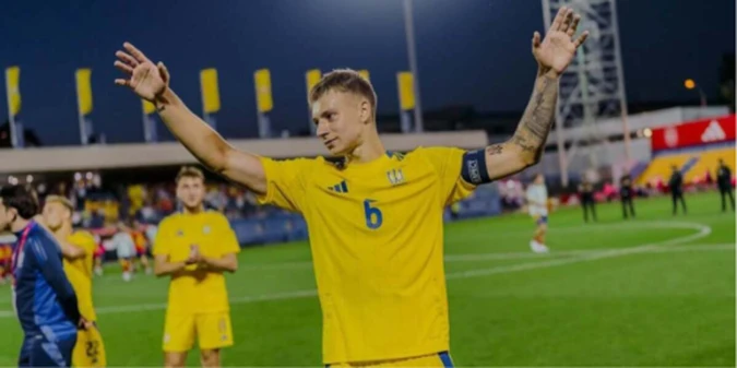Навіть Бражко не стримався: футболіст Динамо відреагував на світлини фанатки Шахтаря (+ФОТО)
