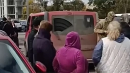 Ексгравця збірної України добу блокували в авто: розкрито нові деталі скандалу (+ВІДЕО)