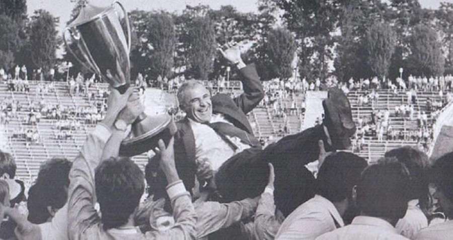 Таврія святкує перемогу в чемпіонаті України 1991/1992