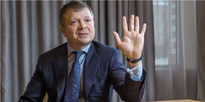 Справа на півмільярда: у Парижі вручили підозру власнику відомого українського клубу
