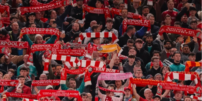 Протест проти VAR: фанати АПЛ виступили проти технології